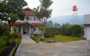 Villa Midi Puncak, 4 Kamar Dekat Curug Cilember